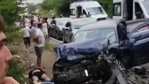 Kandıra yolunda trafik kazası 6 kişi hastaneye kaldırıldı