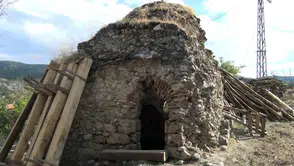Tarihi hamam yıllardır kaderine terk edilmiş