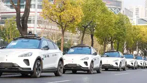 Uber uygulamasına artık sürücüsüz robotaksiler geldi