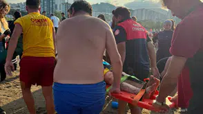 Fatsa açıklarında denize giren kadın akıntıya kapıldı