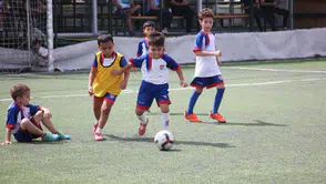 Denizli'nin futbol fabrikası: Şampiyonluk kupaları yerine yıldız adayları yetiştiriyorlar