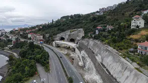 Akçaabat’ın trafik düğümünü çözecek dev projede sona doğru: Şantiye sahasında hummalı çalışma