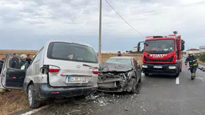 Tekirdağ'da korkunç çarpışma: İki araç hurdaya döndü, altı kişi hastanelik oldu
