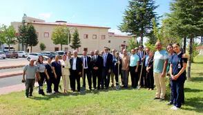 Kayseri'de sağlık kampüsünde yeşil dönüşüm: Fidanlar toprakla buluştu