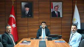 Uşak'ta Sağlıkta Dönüşüm Masaya Yatırıldı: Hedef Daha Hızlı Erişim