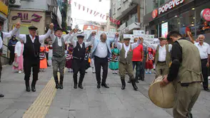 Giresun sokakları ıslık sesleriyle yankılandı: 27 yıllık gelenek coşkuyla başladı