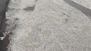 Ardahan'da mevsim şaşırtan manzara: Yollar bir anda kışa döndü