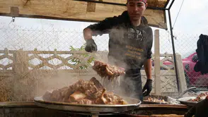 Bolu'da 41 kazanlık dev şölen: 10 bin kişiye 18 saatlik emek ikram edildi