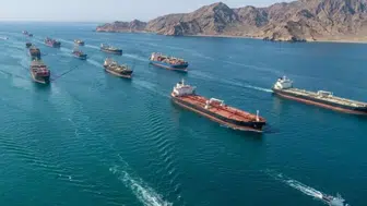 Hürmüz Boğazı’nda tarihi hareketlilik: 8 milyon varil petrol dünyaya aktı