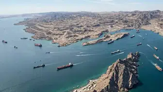 İran'dan şaşırtan hamle: Hürmüz Boğazı'ndan geçen ticari gemilere yeni ücretler geliyor!