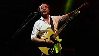 Şarkıcı Nev yoğun bakıma alınarak entübe edildi