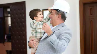 Zorlu mücadeleyi kazanan minik Teoman’dan Başkan Yetişkin’e anlamlı ziyaret