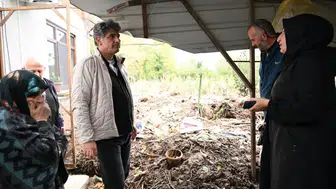 Kartepe'de yağışın izlerini silmek için seferberlik: Başkan Kocaman sahada