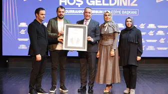Sultangazi'de Sanatın Yeni Dönemi: Genç Yetenekler Sahneye Çıkıyor