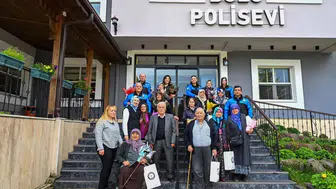 Bolu'da Anlamlı Buluşma: Polis Eşlerinden Yaşlılara Vefa Ziyareti