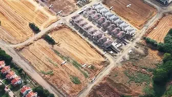 Tekirdağ semalarında görsel şölen: Göç yolundaki leylekler havadan görüntülendi