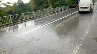 Sapanca'da ulaşımı felç eden çökme: Ana arter trafiğe kapatıldı