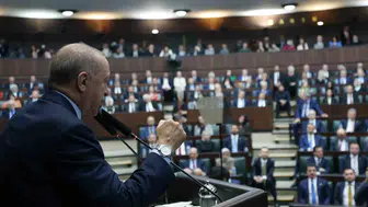 Erdoğan'dan muhalefete sert çıkış: Savaş baltalarını gömün, milletin kardeşliğinden elinizi çekin