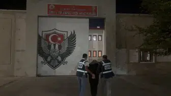 Iğdır'da uzun süredir aranan hırsızlık hükümlüsü operasyonla yakayı ele verdi