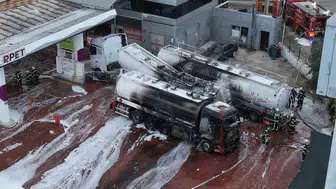 Denizli'de dehşet anları: Yakıt boşaltan tanker ortadan ikiye ayrıldı