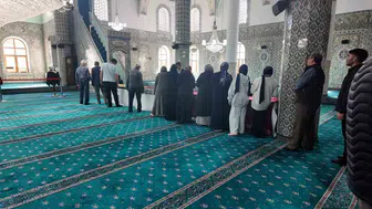 Gediz Ulu Camii'nde manevi buluşma: Kutsal emanetler ilçe halkını bir araya getirdi