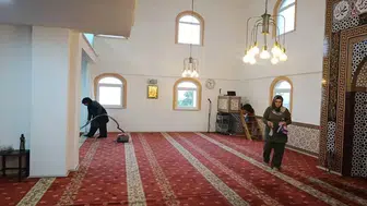 Sinoplu kadınlardan örnek dayanışma: İbadethanelerini kendi elleriyle pırıl pırıl yaptılar