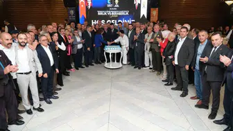 Osmangazi'de Siyasetin Ötesinde Bir Buluşma: Aileler ve Muhtarlar Aynı Sofrada
