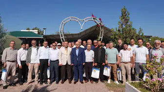 Erdemli'de manevi rehberlere vefa buluşması: Başkan Kara'dan hizmet sözü