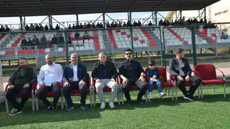 Muş sahalarında şampiyonluk coşkusu: Genç yetenekler play-off vizesini kaptı
