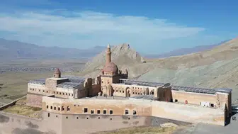 Ağrı Dağı’nın gölgesindeki tarihi hazine: 250 bin ziyaretçi hedefiyle turizmde rekor koşusu