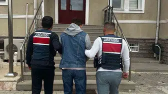 25 yıllık hapis cezasıyla kaçıyordu: Jandarma operasyonuyla yakayı ele verdi
