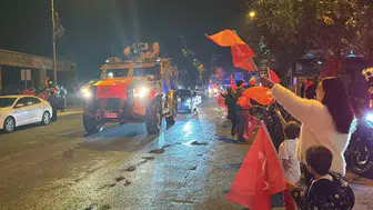 Iğdır sokaklarında 103 araçlık dev Cumhuriyet coşkusu