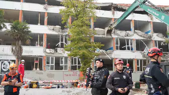 İzmir'de 6.7'lik kabus senaryosu: 2 bin 198 personel sahada nefes kesti