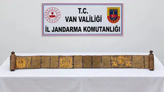Paha biçilemez tarihi eser operasyonu: 3 metrelik altın yaldızlı Tevrat ele geçirildi
