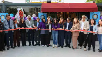 Diyarbakır’da yeni dönem: Tamamı kadınlardan oluşan kadrosuyla Hamravat Sosyal Tesisi kapılarını açtı