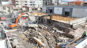Nazilli'de dönüşüm vakti: Kültür merkezinde ilk kepçe vuruldu