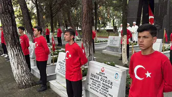 Trakya'da Cumhuriyet Coşkusu: Gençler Şehitlerin İzinde, Meydanlar Minnetle Doldu