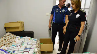 Adana'da kilitli kapıların ardındaki tehlike: Kaçak ilaç operasyonu