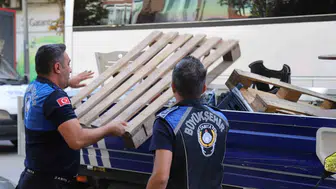 Eskişehir sokaklarında yaya önceliği operasyonu: Kaldırımlar işgalden temizleniyor