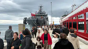 Tekirdağ limanında bayram coşkusu: TCG Işın vatandaşlarla buluştu
