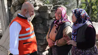 Kocasinan'da Vefa Nöbeti: Mezarlıklar Modern Bir Görünüme Kavuşuyor