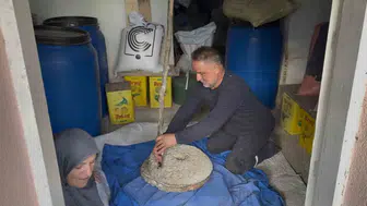Modern çağın hızına inat: 90 yıllık taş değirmenle geleneksel lezzeti koruyorlar
