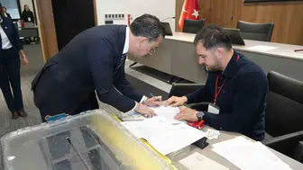Denizli Sanayi Odası'nda Sandık Mesaisi: Selim Kasapoğlu ile Yeni Dönem Başlıyor