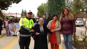Yozgat sokaklarında duygulandıran anlar: Ulu çınarlar için yürüdüler