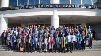Sakarya Üniversitesi'nde yeni dönem: Araştırma üniversitesi vizyonuyla geleceğe odaklanıldı