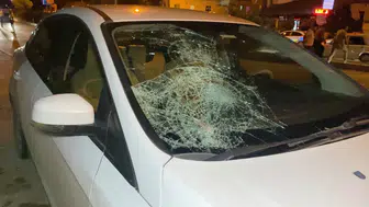 Erdemli'de yolun karşısına geçmek isterken canından oldu