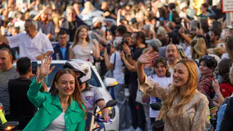 Antalya sokaklarında yıldızlar geçidi: 63. Altın Portakal coşkusu Daima sloganıyla başladı