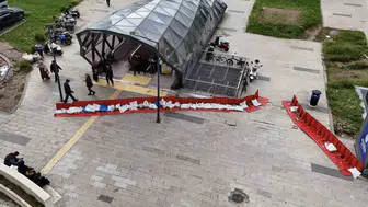 Kayaşehir Metro İstasyonu'nda şaşırtan görüntü: Milyonluk tesise kum torbalı savunma