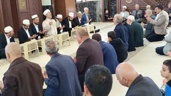 Hakkari'de vefa dolu buluşma: Din hizmetine ömür adayanlar unutulmadı