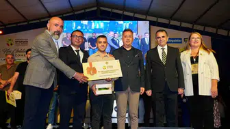 Alanya'nın dev avokadoları podyuma çıktı: 679 gramlık rekorla birincilik geldi